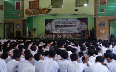 SMAN 1 Pecangaan Gelar Peringatan Maulid Nabi Muhammad SAW, Tekankan Pentingnya Teladani Sifat Nabi.
